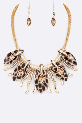 Animal Print and Stone Leaf Necklace Set