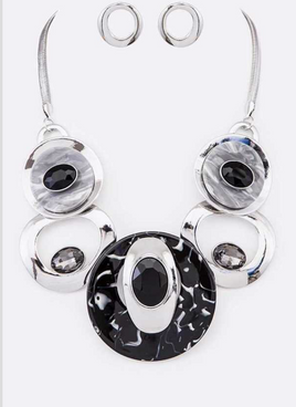 Black and Silver Circle Linked Necklace Set