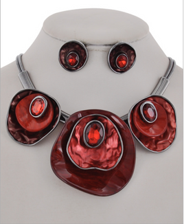 Red Petal Necklace Set with Stone