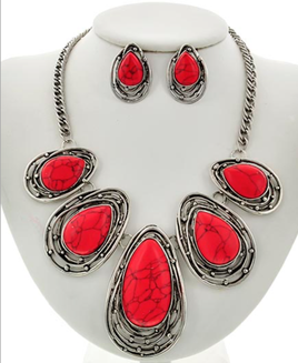 Red Oval Pendant Necklace Set