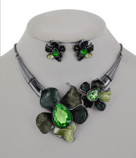 Green Cluster Flower Necklace Set