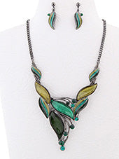 Green Multicolor Drop Necklace Set